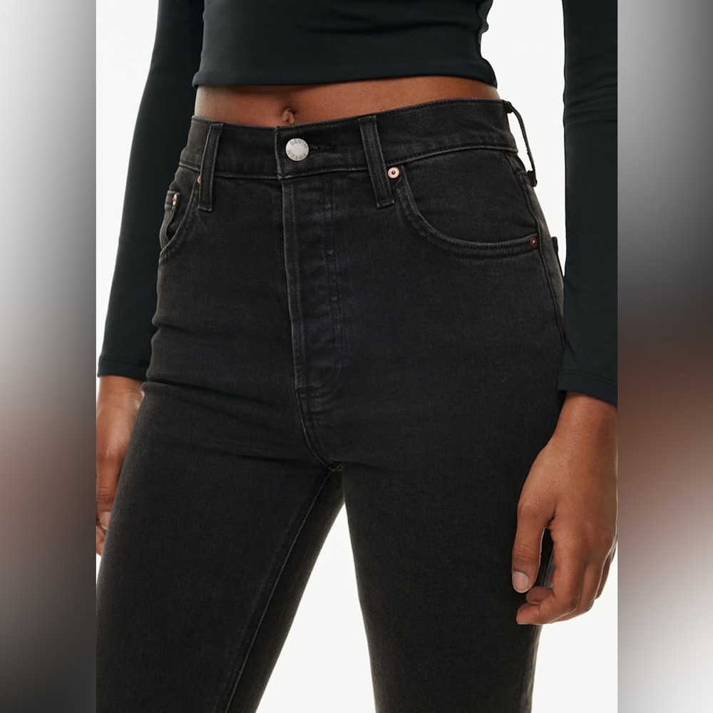 Aritzia Denim Forum The Yoko High Rise Slim 28L | Black Eyeliner - Picture 6 of 15